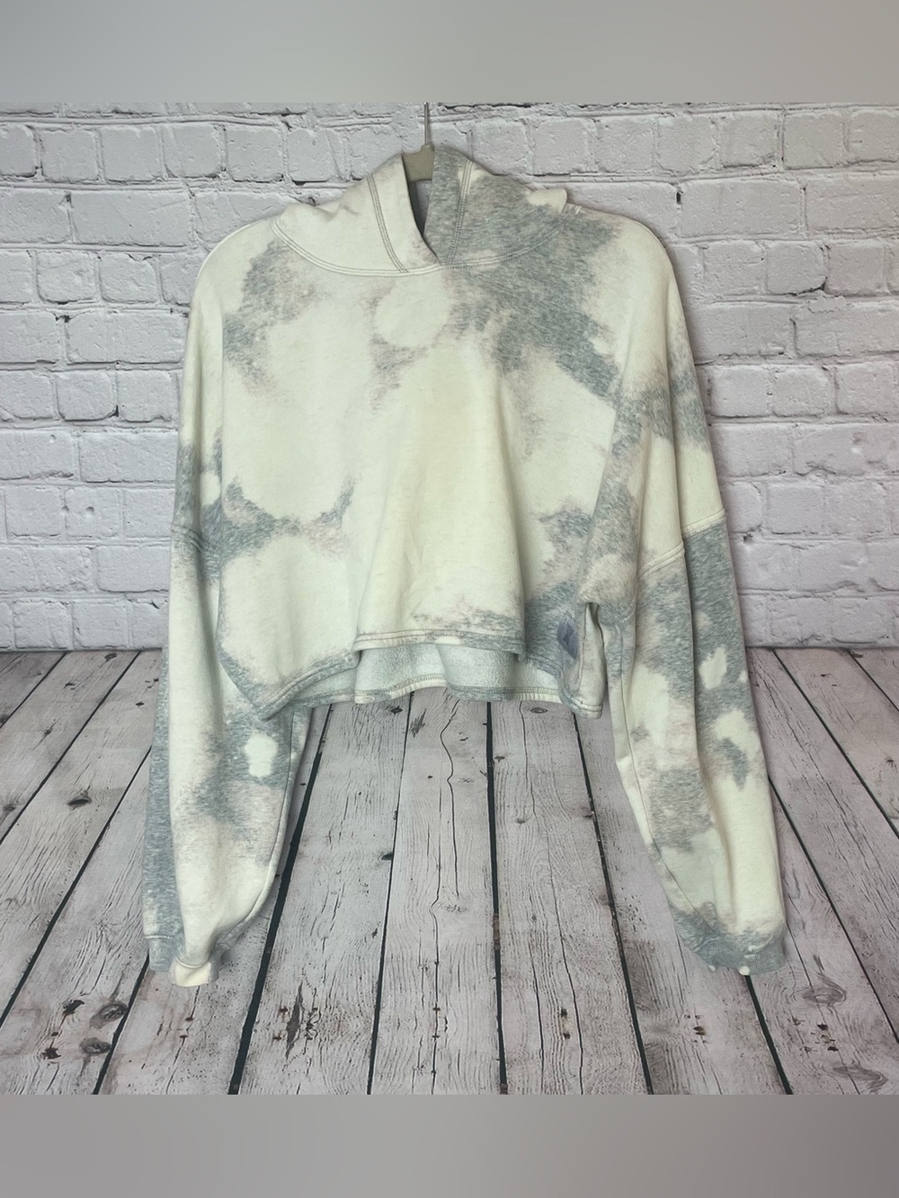 Savage X Fenty Tie-Dye Long Sleeve Crop Hoodie Sweatshirt Size Large